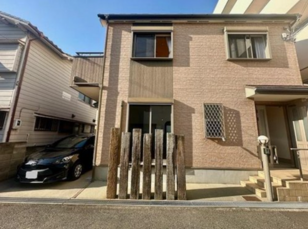 神戸市垂水区北舞子、中古一戸建ての外観画像です