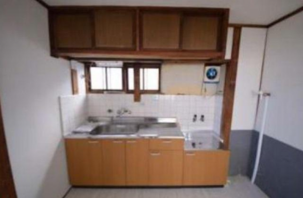 神戸市垂水区舞子坂、収益物件/住宅のキッチン画像です