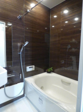 神戸市垂水区舞子坂、中古一戸建ての風呂画像です