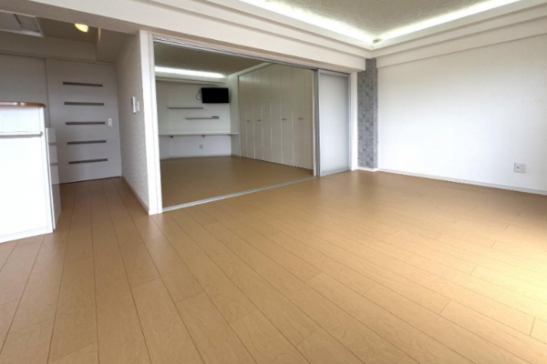 神戸市垂水区西舞子、マンションの居間画像です