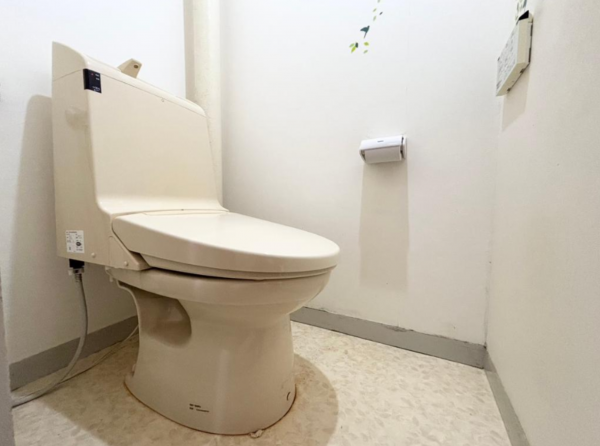 神戸市垂水区青山台、マンションのトイレ画像です