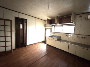 神戸市垂水区西舞子、中古一戸建てのキッチン画像です