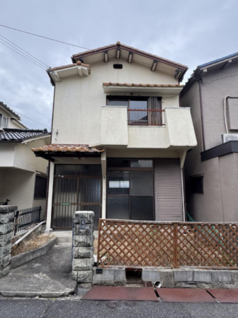 神戸市垂水区西舞子、中古一戸建ての外観画像です