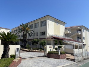 神戸市垂水区城が山、新築一戸建ての小学校画像です