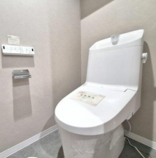 神戸市垂水区美山台、マンションのトイレ画像です