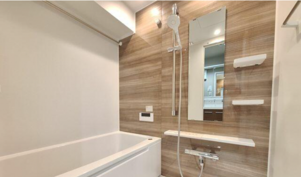 神戸市垂水区美山台、マンションの風呂画像です