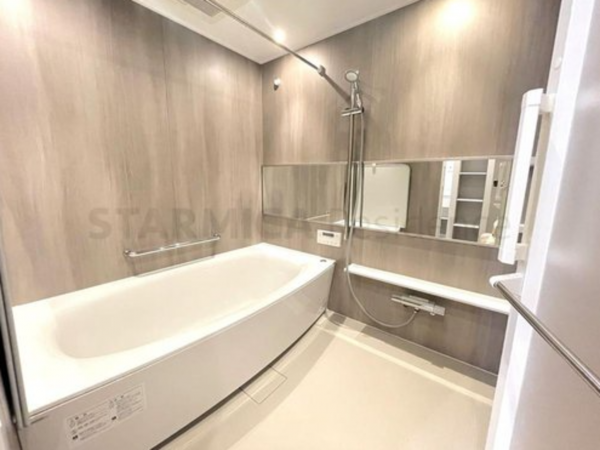 神戸市垂水区舞子台、マンションの風呂画像です