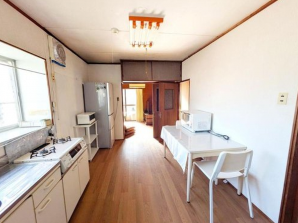 神戸市垂水区霞ケ丘、中古一戸建てのキッチン画像です