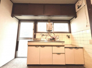 神戸市垂水区清水が丘、中古一戸建てのキッチン画像です