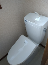 神戸市垂水区北舞子、中古一戸建てのトイレ画像です