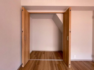 神戸市垂水区五色山、マンションの収納画像です