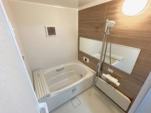 神戸市垂水区五色山、マンションの風呂画像です