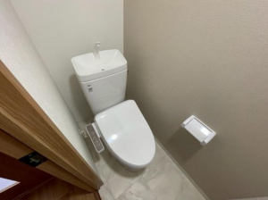 神戸市垂水区五色山、マンションのトイレ画像です