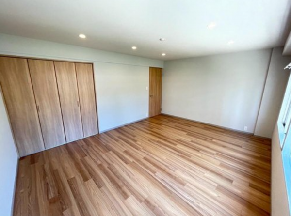 神戸市垂水区五色山、マンションの内装画像です