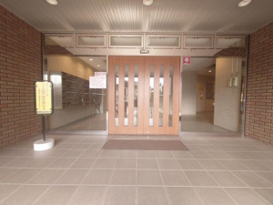 神戸市垂水区千代が丘、マンションのエントランス画像です