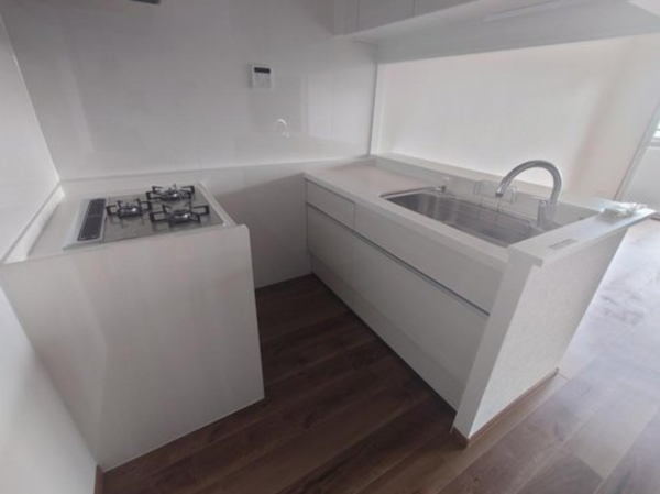 神戸市垂水区千代が丘、マンションのキッチン画像です