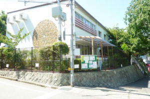 神戸市垂水区青山台、マンションの幼稚園・保育園画像です