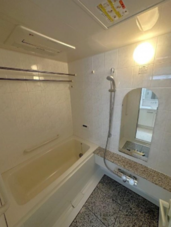 神戸市垂水区青山台、マンションの風呂画像です