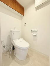 神戸市垂水区星陵台、マンションのトイレ画像です