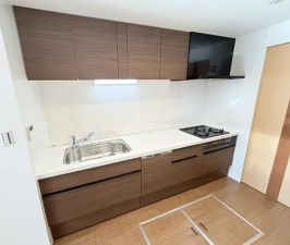 神戸市垂水区星陵台、マンションのキッチン画像です