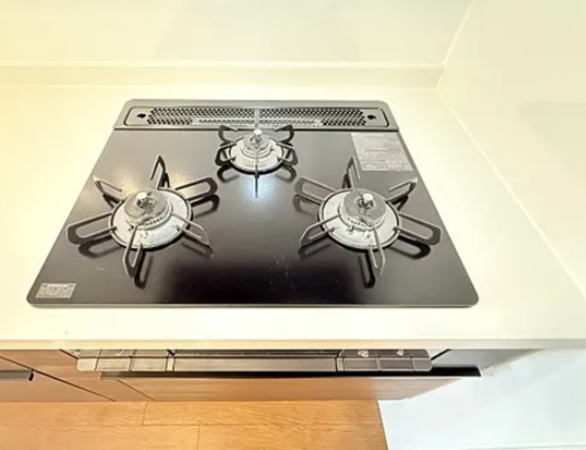 神戸市垂水区星陵台、マンションのキッチン画像です