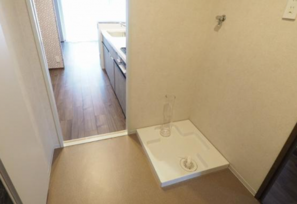 神戸市垂水区星が丘、マンションの洗面画像です