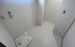 神戸市垂水区霞ケ丘、新築一戸建ての洗面画像です