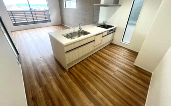 神戸市垂水区霞ケ丘、新築一戸建てのキッチン画像です