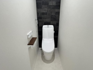 神戸市垂水区霞ケ丘、新築一戸建てのトイレ画像です