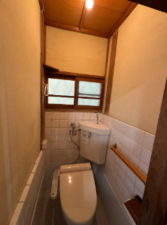 神戸市垂水区中道、収益物件/住宅のトイレ画像です