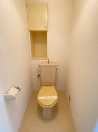 神戸市垂水区千代が丘、マンションのトイレ画像です