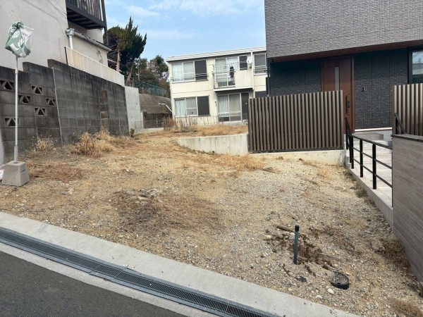 神戸市垂水区歌敷山、土地の画像です