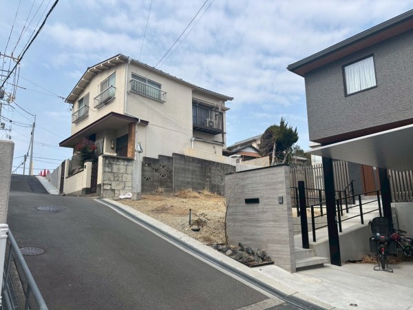 神戸市垂水区歌敷山、土地の画像です