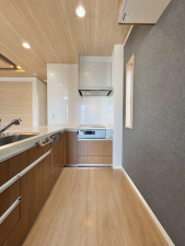 神戸市垂水区山手、中古一戸建てのキッチン画像です