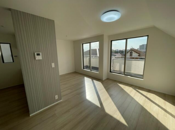 神戸市垂水区乙木、新築一戸建ての居間画像です