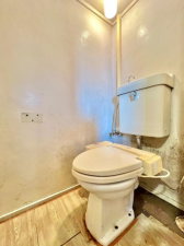 神戸市垂水区上高丸、マンションのトイレ画像です