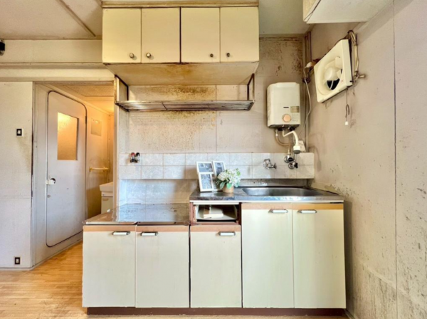 神戸市垂水区上高丸、マンションのキッチン画像です