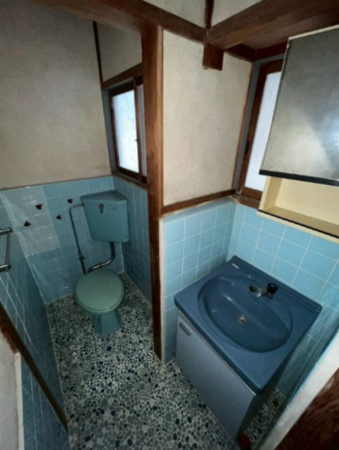 神戸市垂水区星陵台、土地のトイレ画像です