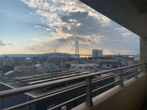神戸市垂水区霞ケ丘、マンションのバルコニー画像です