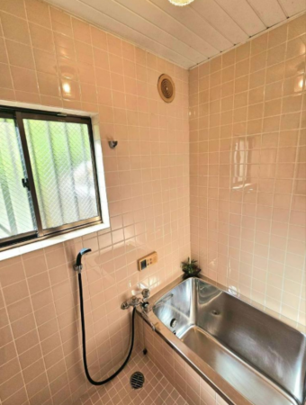 神戸市垂水区舞子坂、中古一戸建ての風呂画像です