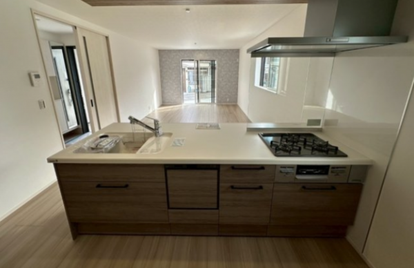 神戸市垂水区塩屋町、新築一戸建てのキッチン画像です