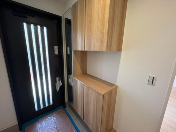 神戸市垂水区塩屋町、新築一戸建ての玄関画像です