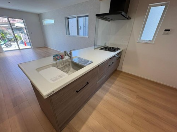 神戸市垂水区塩屋町、新築一戸建てのキッチン画像です