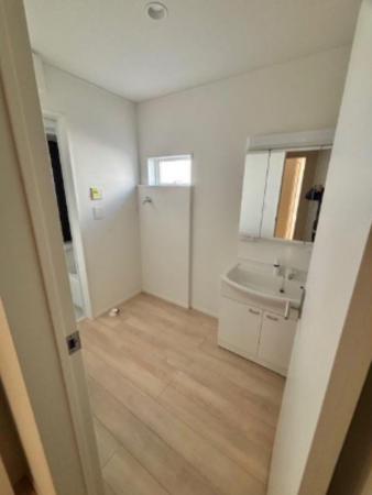 神戸市垂水区清水が丘、新築一戸建ての洗面画像です