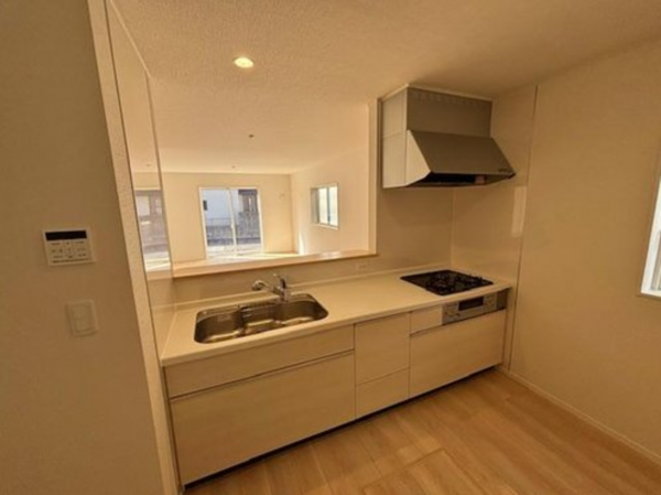 神戸市垂水区清水が丘、新築一戸建てのキッチン画像です