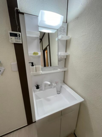 神戸市垂水区上高丸、収益物件/住宅の洗面画像です