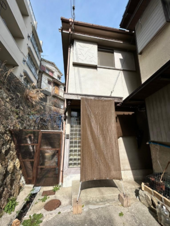 神戸市垂水区千代が丘、収益物件/住宅の外観画像です