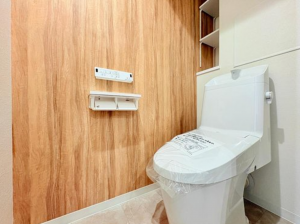 神戸市垂水区青山台、マンションのトイレ画像です