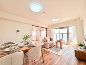 神戸市垂水区青山台、マンションの居間画像です