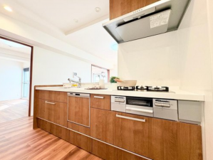 神戸市垂水区青山台、マンションのキッチン画像です